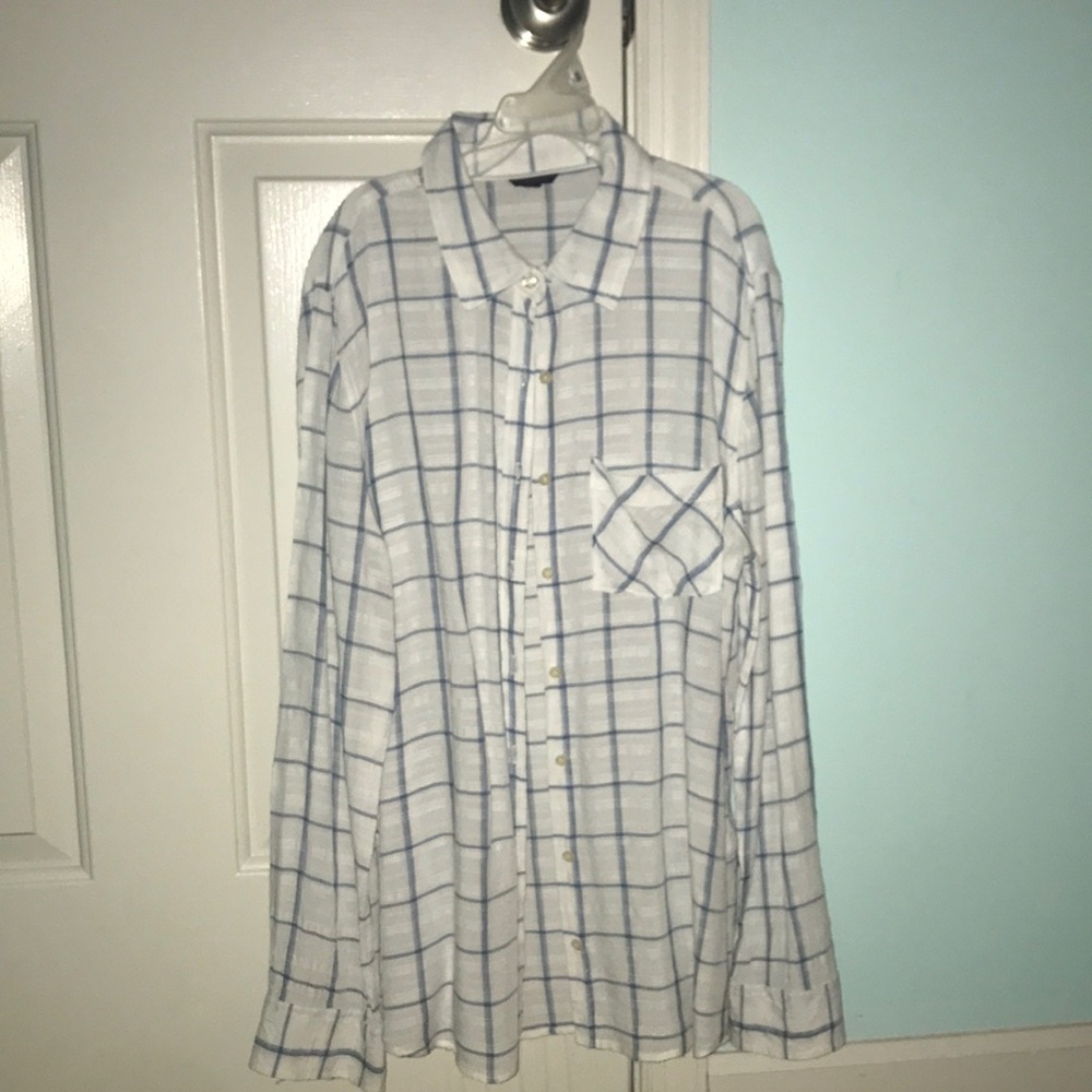 White/Blue plaid long sleeve shirt